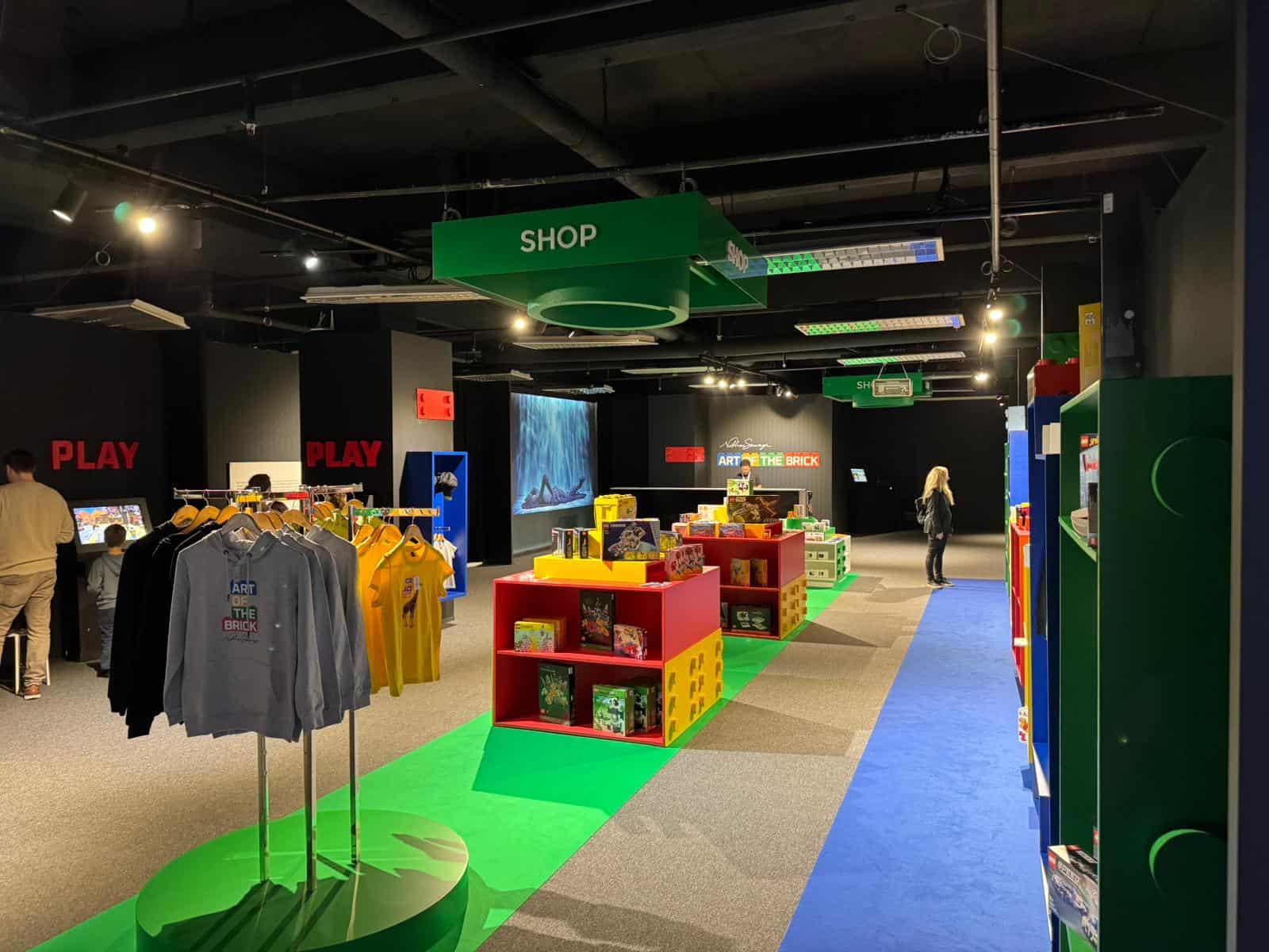 Trabajos carpintero: Construcción de muebles a medida para museo