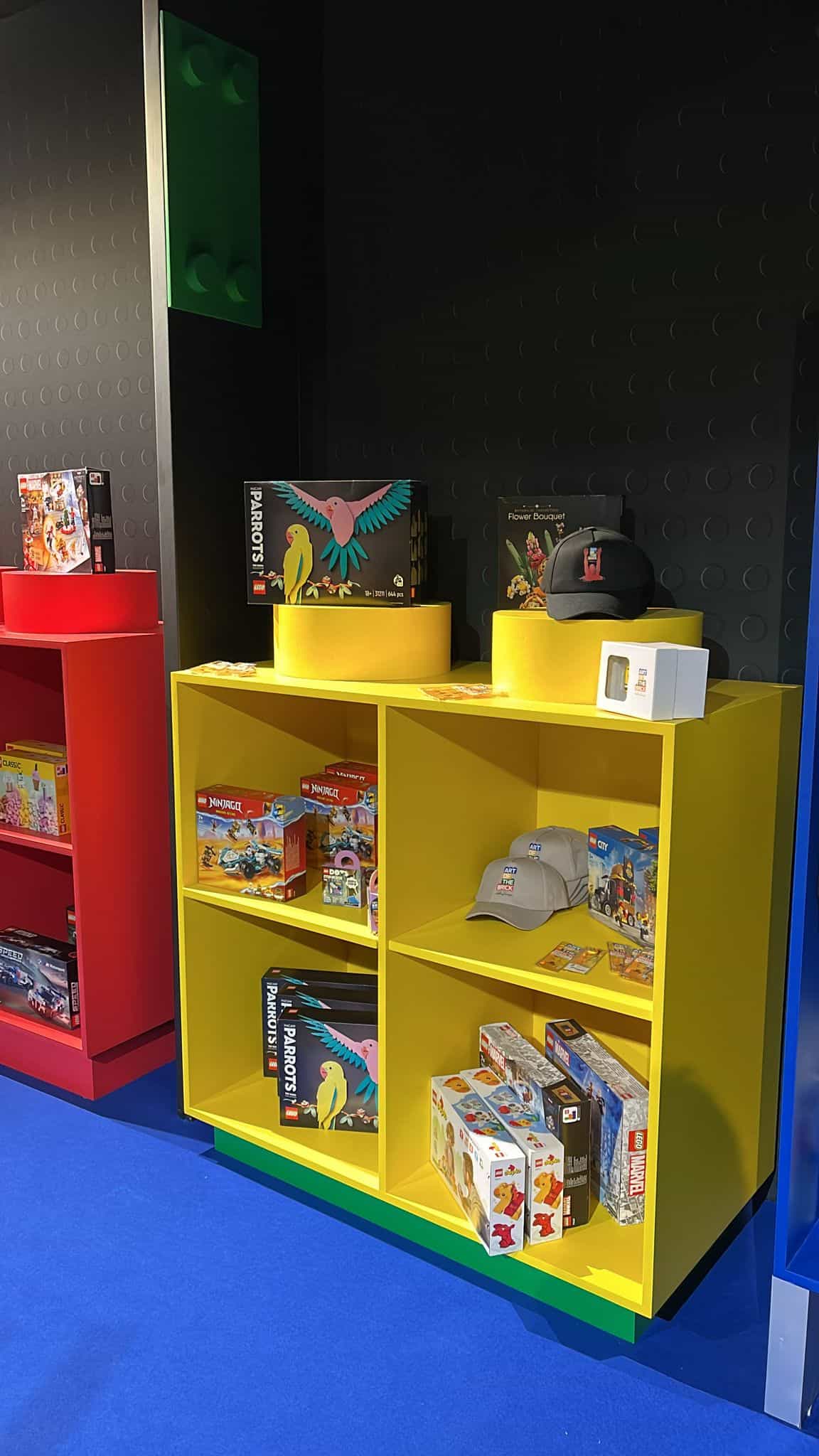 Trabajos carpintero: Construcción de muebles a medida para museo