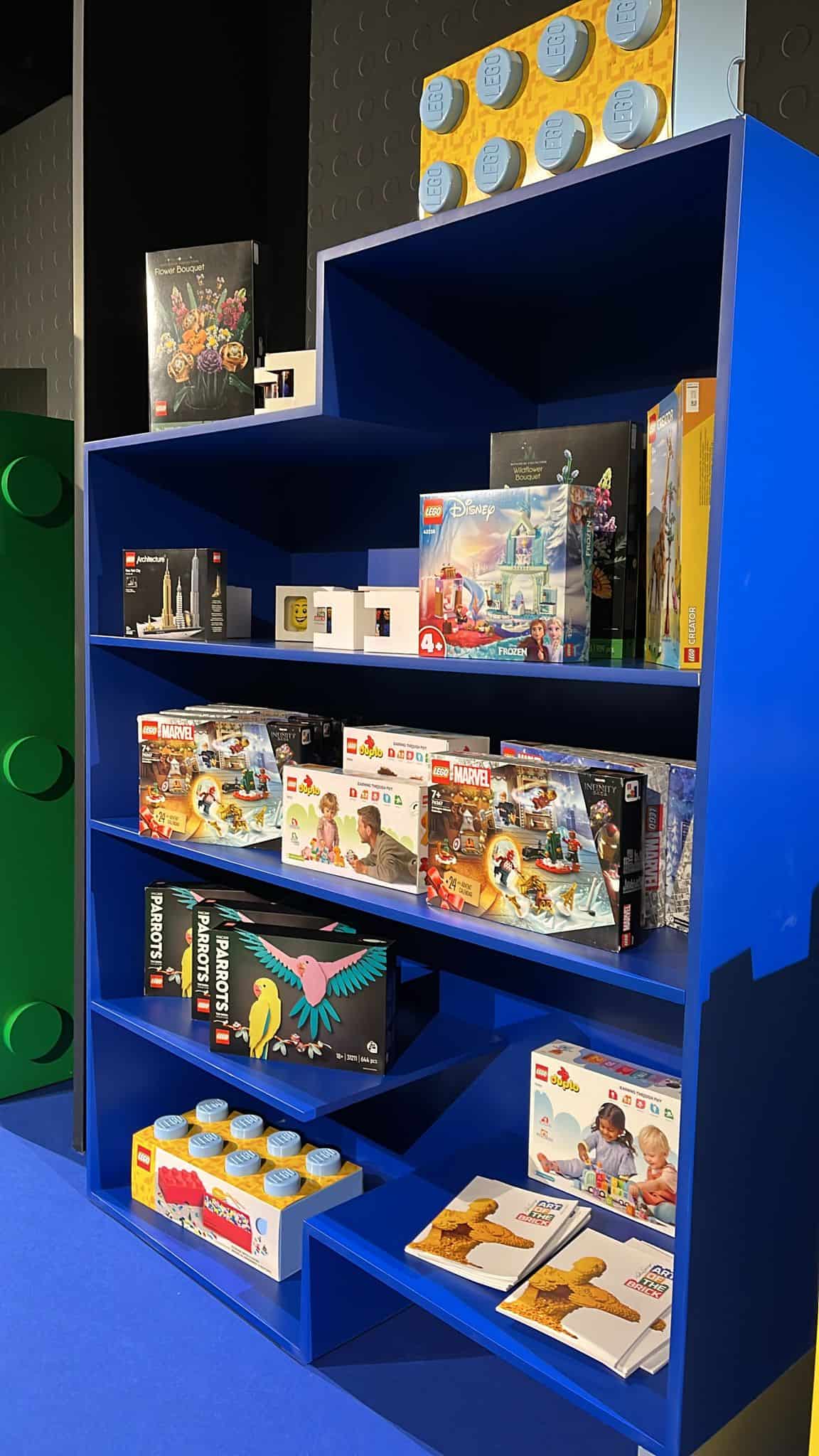 Trabajos carpintero: Construcción de muebles a medida para museo
