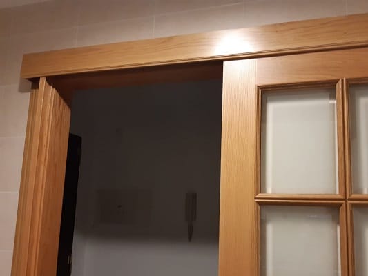 Trabajos carpintero: Instalacion puerta corredera