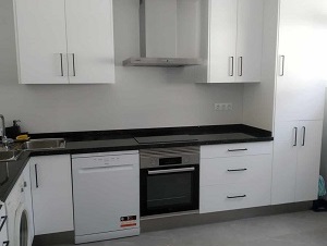 Trabajos carpintero: Montaje de cocina en chilches