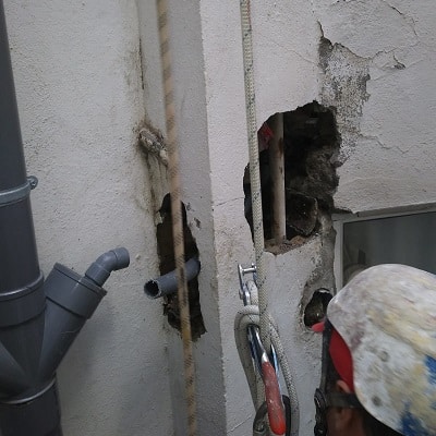 Instalacion de nuevos bajantes de PVC