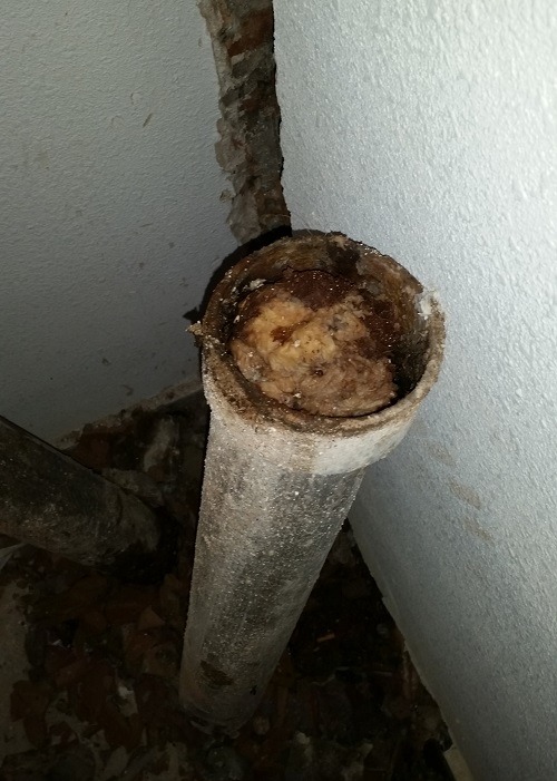 Trabajos de cambio de bajante en malaga