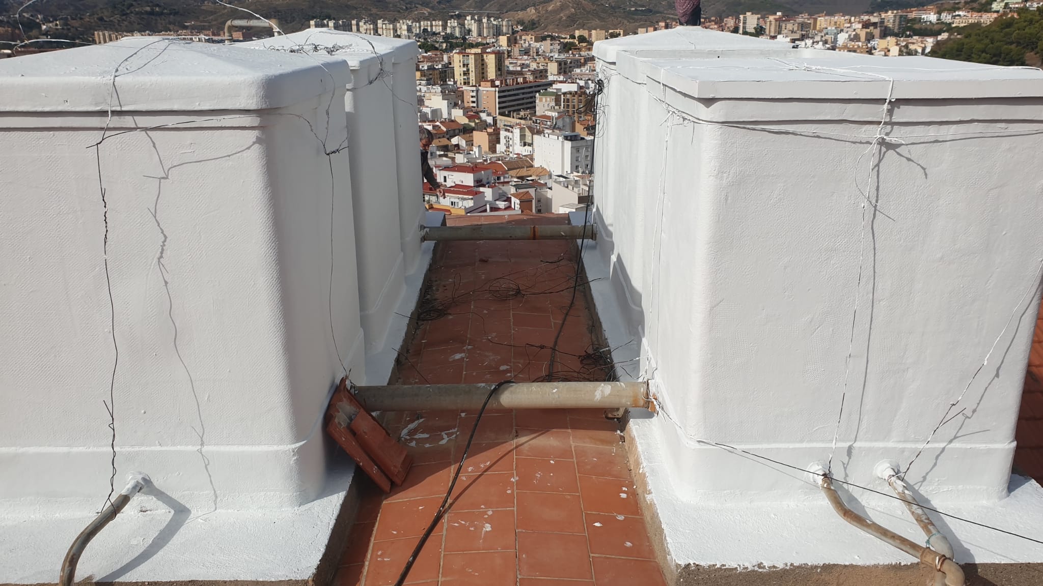 Trabajo realizado: Trabajos de  pintura de fibra de vidrio para amianto en malaga
