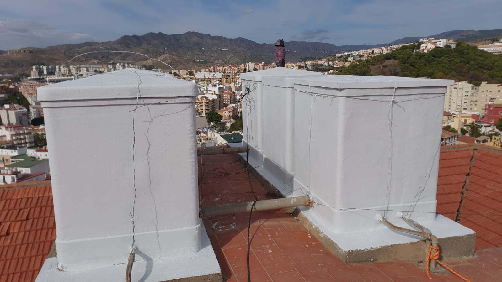 Trabajo realizado: Trabajos de  pintura de fibra de vidrio para amianto en malaga