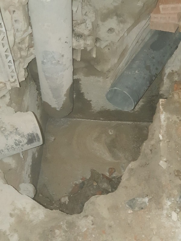 imágenes reparacion de bajante en vivienda malaga