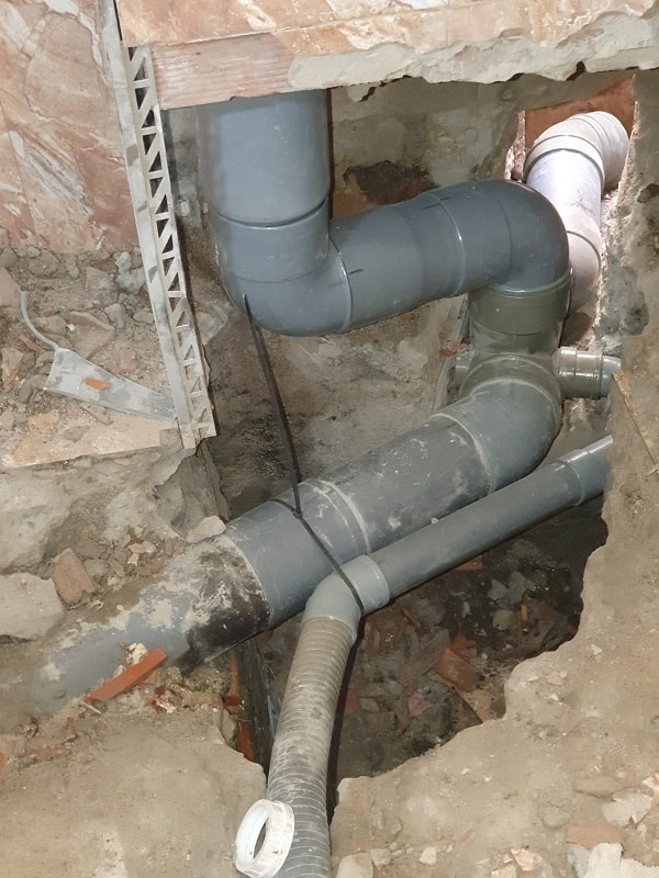 imágenes reparacion de bajante en vivienda malaga