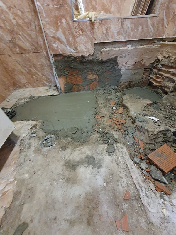 imágenes reparacion de bajante en vivienda malaga