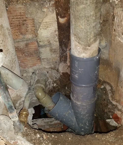 Trabajos de reparación de bajante en malaga