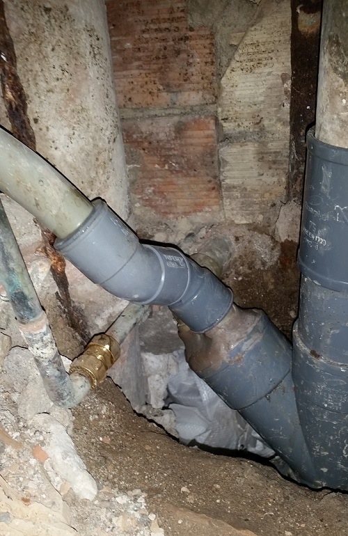 Trabajos de reparación de bajante en malaga